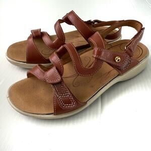 Revere Emerald Cognac leather  sandals women’s size 7
